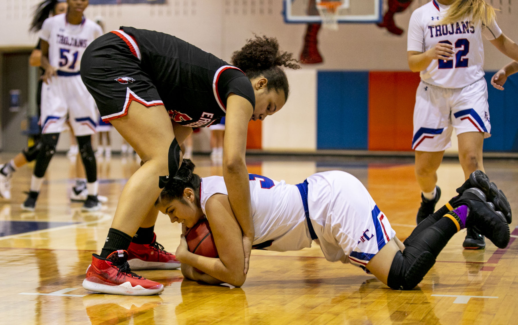 010420-s-FFC Basketball 15.JPG